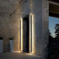 Linear Outdoor Wall Lamp